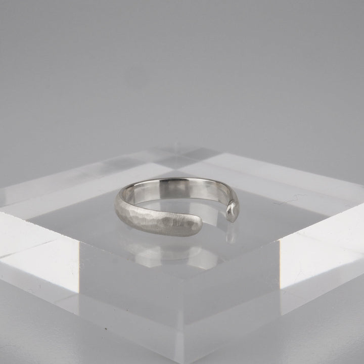 Silver Ear Cuff -Tsuchime 002- シルバー イヤーカフ-イヤーカフ-yuzen-official