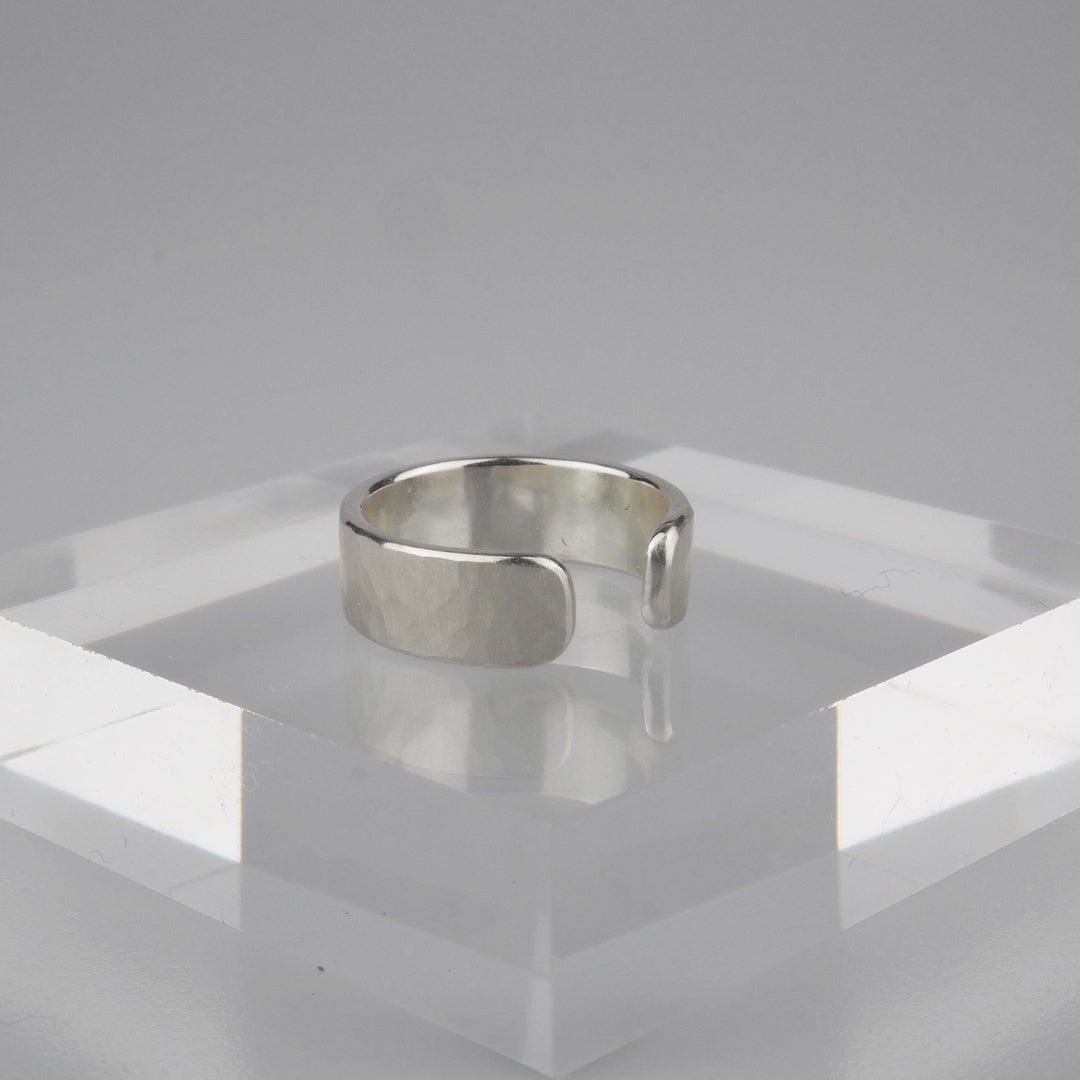 Silver Ear Cuff -Tsuchime 004- シルバー イヤーカフ-イヤーカフ-yuzen-official