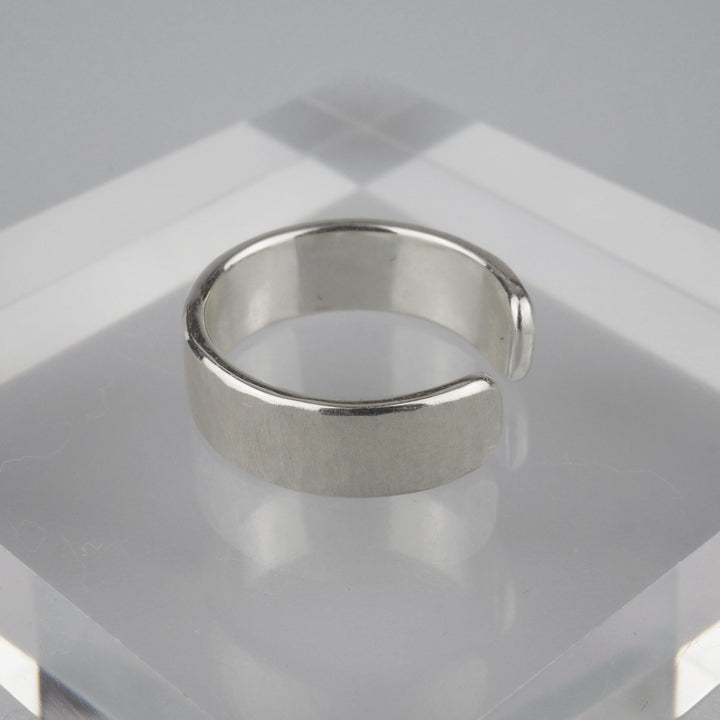 Silver Ear Cuff -Tsuchime 004- シルバー イヤーカフ-イヤーカフ-yuzen-official