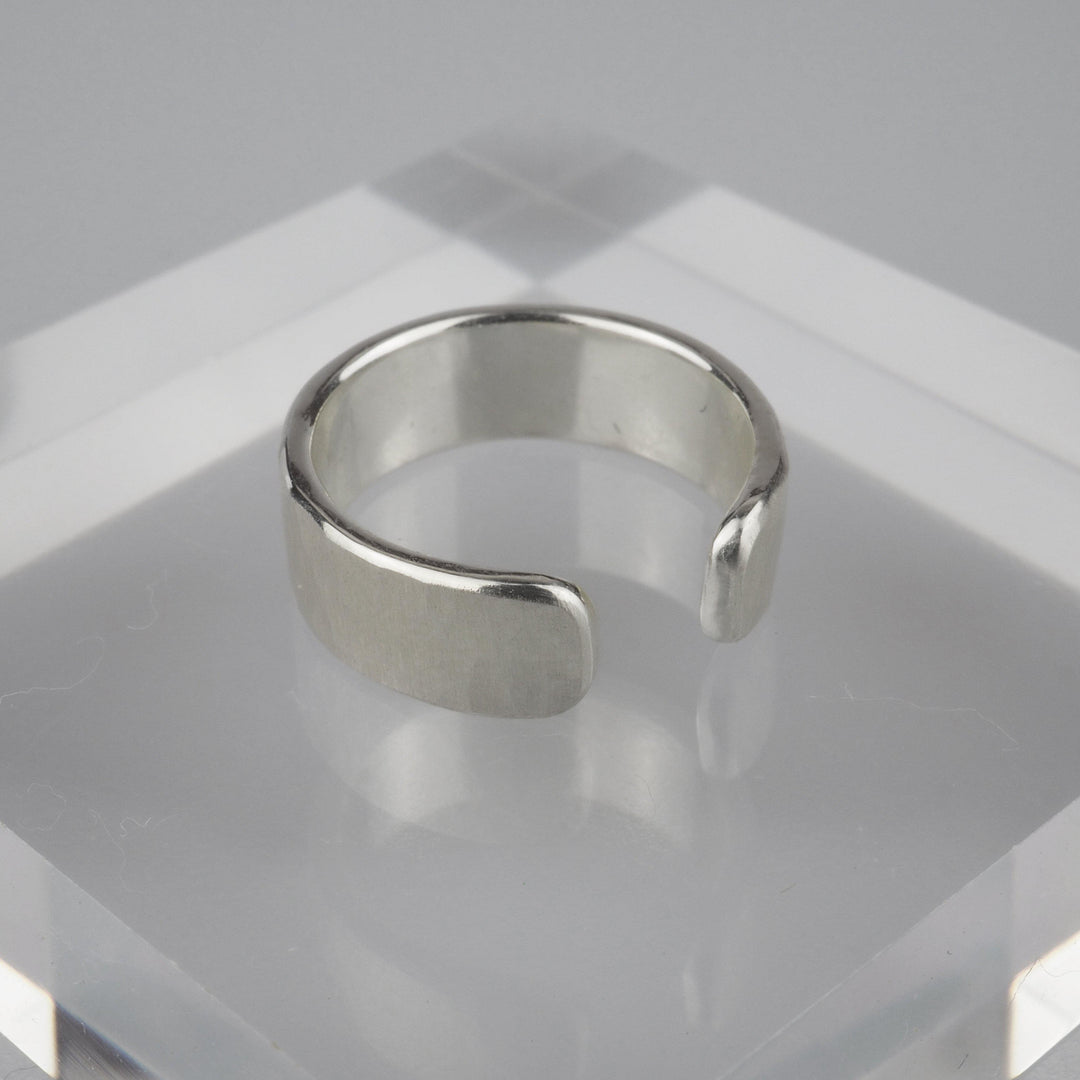 Silver Ear Cuff -Tsuchime 004- シルバー イヤーカフ-イヤーカフ-yuzen-official