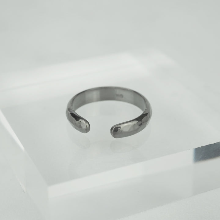 Silver Ear Cuff -Tsuchime 001 Black- シルバー イヤーカフ-イヤーカフ-yuzen-official