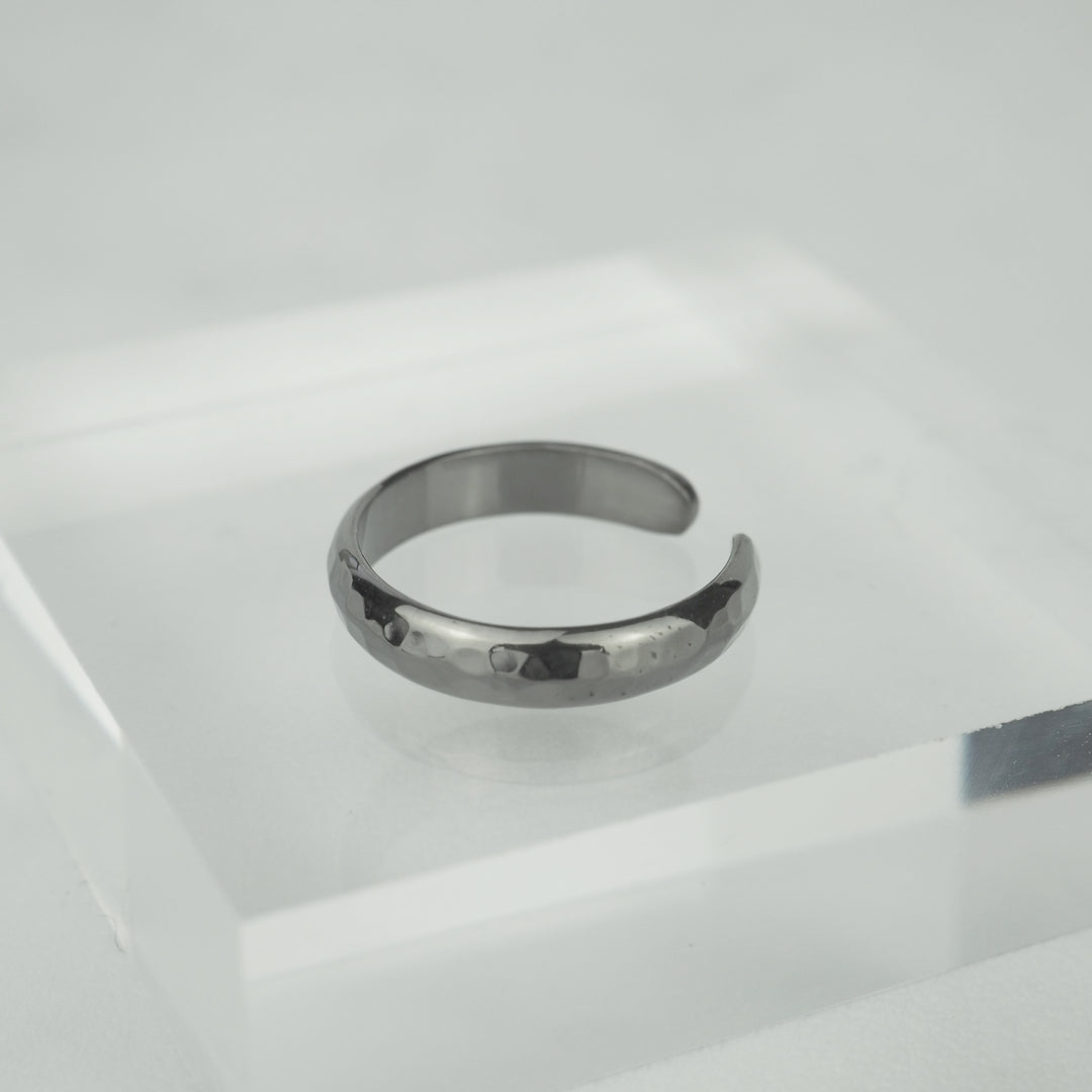 Silver Ear Cuff -Tsuchime 001 Black- シルバー イヤーカフ-イヤーカフ-yuzen-official