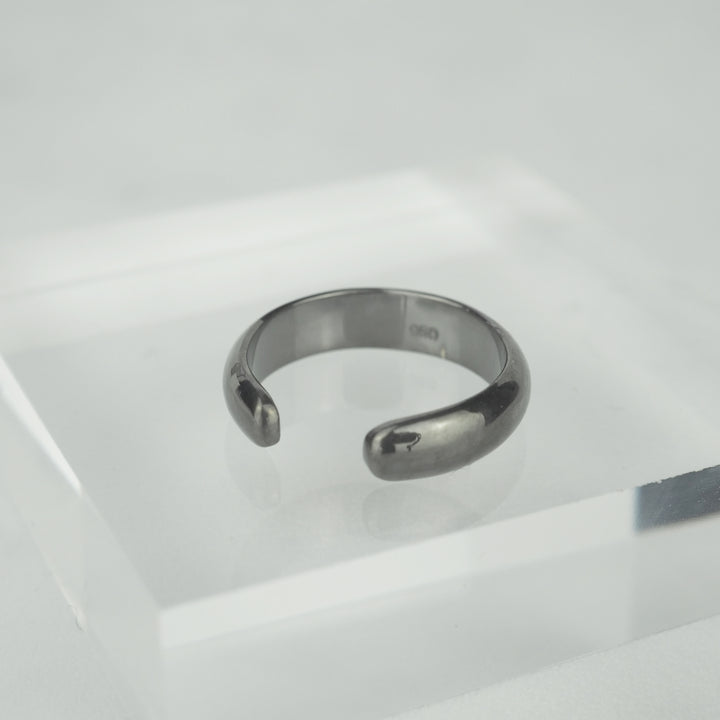 Silver Ear Cuff -Plain Black- シルバー イヤーカフ-イヤーカフ-yuzen-official