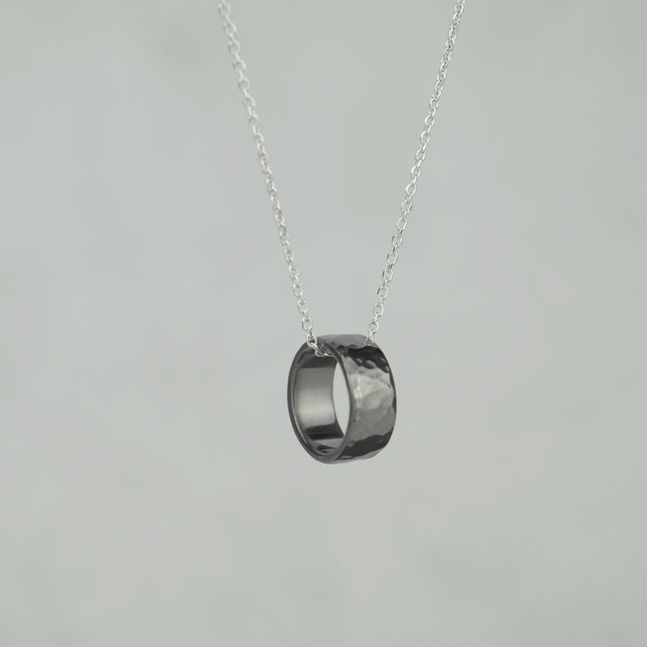 Silver Necklace -Tsuchime Ring Black- シルバー ネックレス-ネックレス-yuzen-official